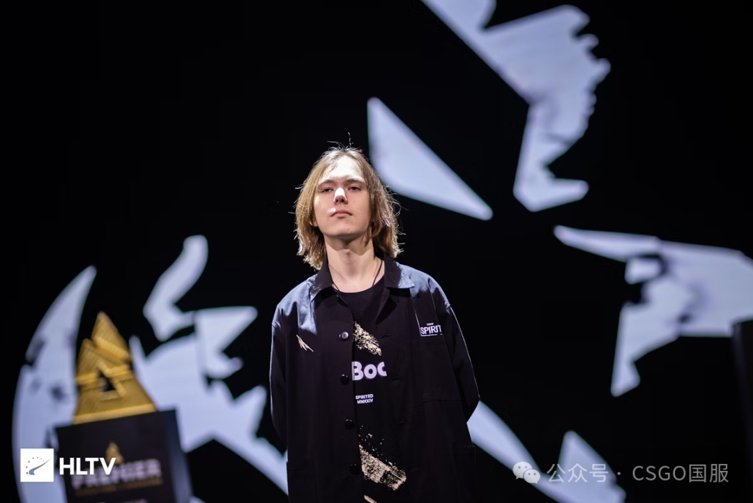 G2险胜T1,Xiaohu操刀奇招英雄翻盘四强赛3:1(柏林) G2险胜T1,Xiaohu操刀奇招英雄翻盘四强赛3:1(柏林)