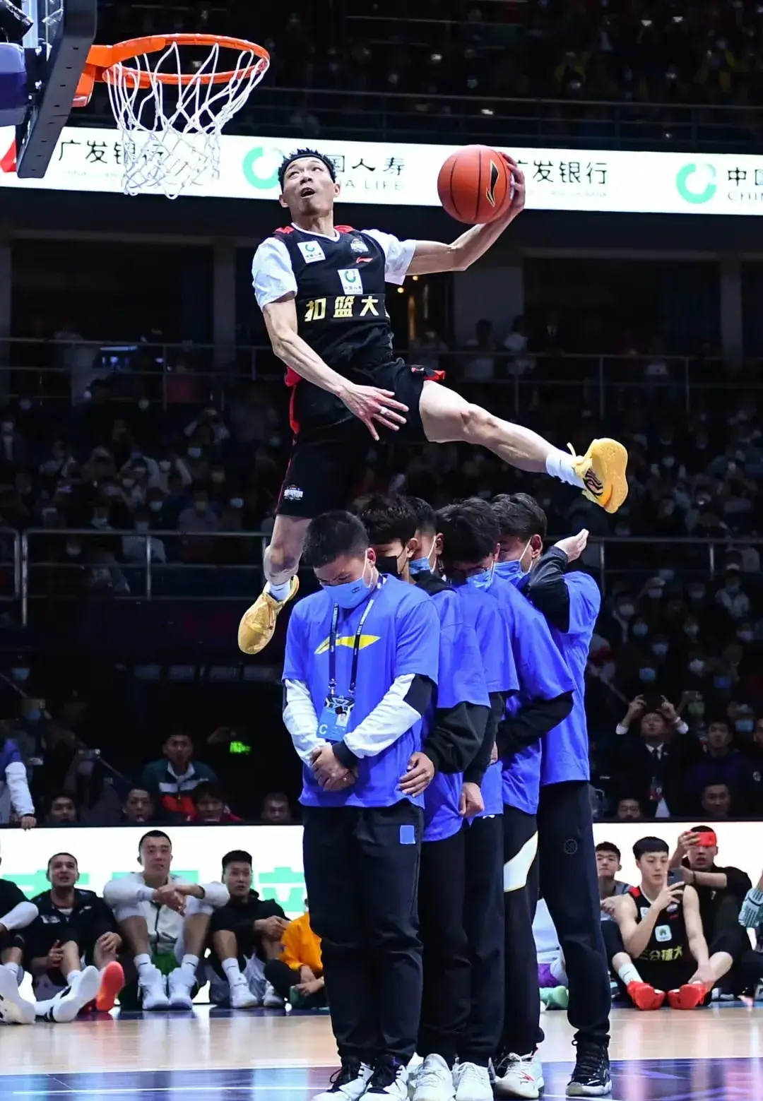 包含芝加哥公牛鏖战中国男篮,Hanssama打破历史纪录宿命之战2025世界赛,点燃全场激情的词条 包含芝加哥公牛鏖战中国男篮,Hanssama打破历史纪录宿命之战2025世界赛,点燃全场激情的词条